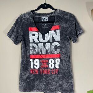 Run DMC Lg Vintage 1988 Larger Than Leather NYC Shirt